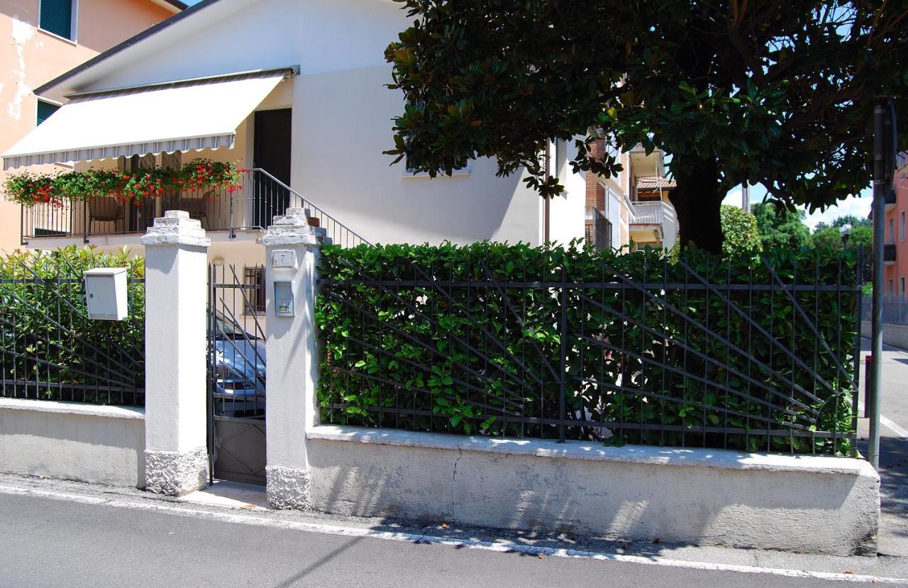 Hotel Taormina Bardolino Bagian luar foto