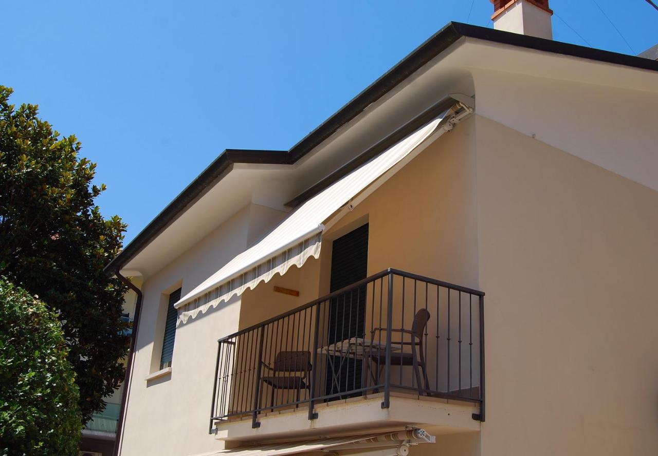 Hotel Taormina Bardolino Bagian luar foto