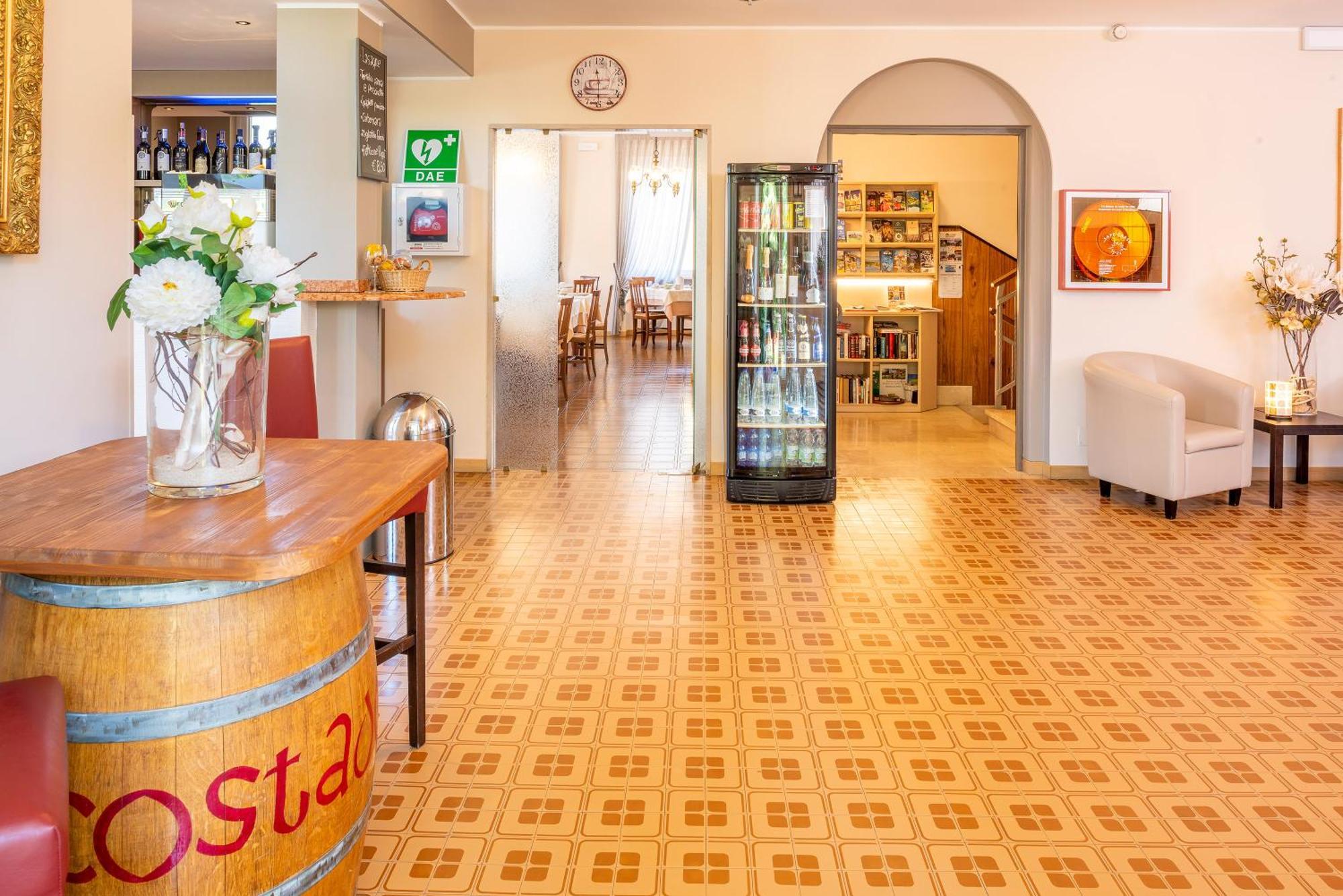 Hotel Taormina Bardolino Bagian luar foto