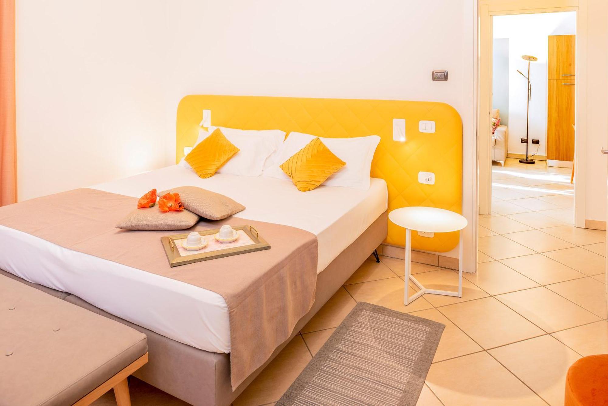 Hotel Taormina Bardolino Bagian luar foto